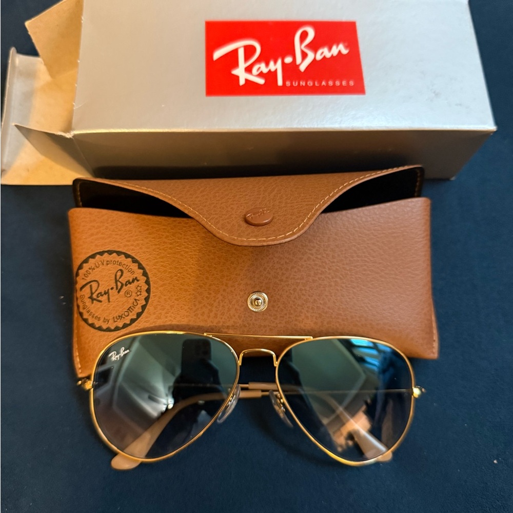 Ray-Ban Gold Aviator Sunglasses New Women’s